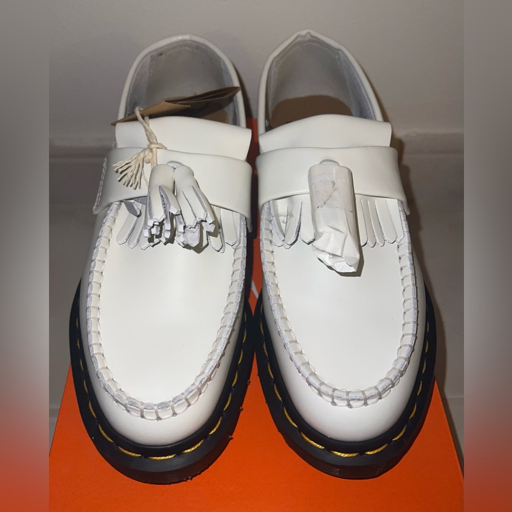Dr. Doc Martens Adrian YS Men Size 6 Tassel Loafers White Smooth Leather Shoes